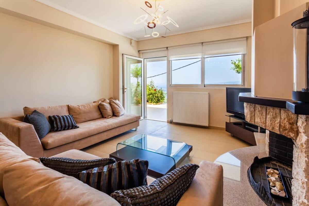 Aigli Fully Equipped Getaway - Seaview Lux Retreat Villa Kalamata Exteriör bild