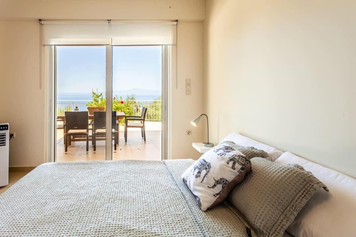 Aigli Fully Equipped Getaway - Seaview Lux Retreat Villa Kalamata Exteriör bild